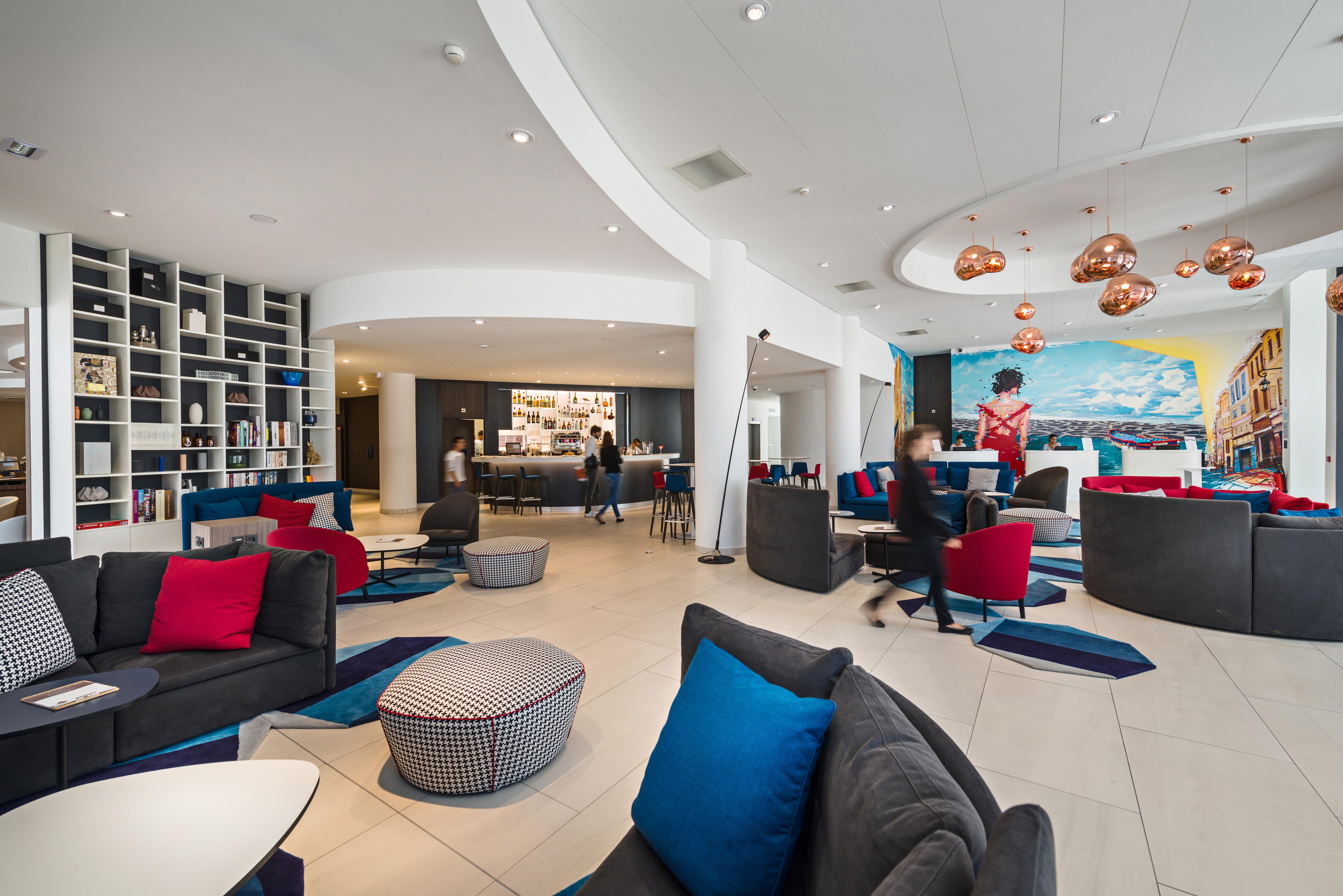 Golden Tulip Marseille Euromed Hotel Ngoại thất bức ảnh