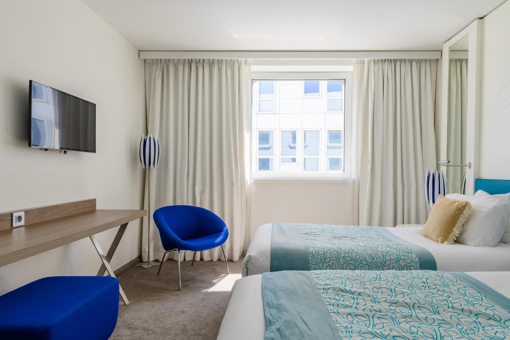 Golden Tulip Marseille Euromed Hotel Ngoại thất bức ảnh